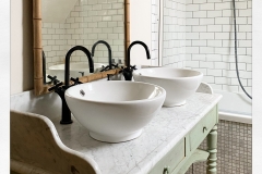 3D36C9FB-7966-4A99-9D57-CC5DD229563E